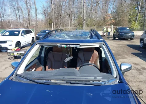 2020 Subaru Ascent Touring z USA, uszkodzony, nr VIN 4S4WMARDXL3437285